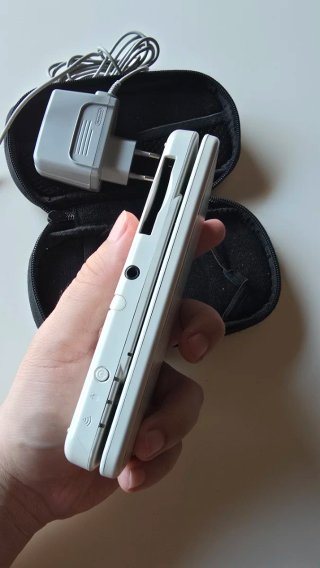 Nintendo New 3DS Bianca con caricatore