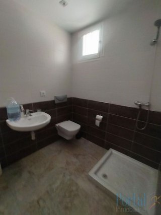 Local comercial en venta en Gamonal en Burgos