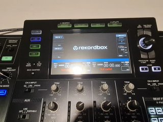 Vendo Pioneer DJ XDJ-XZ Controladora DJ Negro