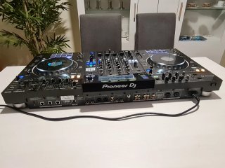 Vendo Pioneer DJ XDJ-XZ Controladora DJ Negro