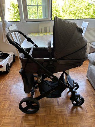 Silla de coche Kikkaboo + Carrito bebé