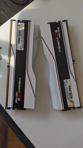 G.Skill Trident Z5 Neo DDR5 RGB 6000MHz CL30 32gb