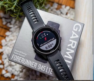 Reloj Garmin Forerunner 945 LTE Gris