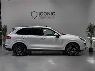 Porsche Cayenne Platinum Edition