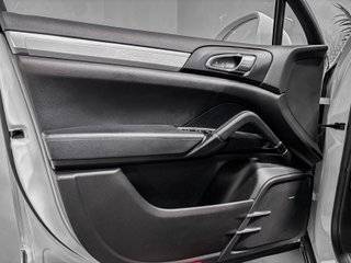 Porsche Cayenne Platinum Edition