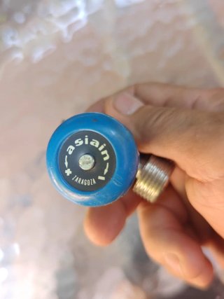 Válvula seguridad bombona azul