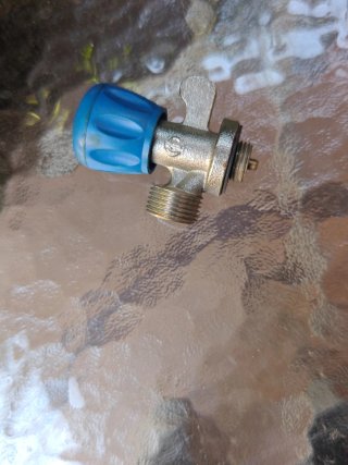 Válvula seguridad bombona azul