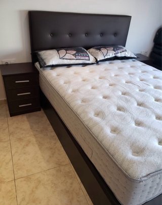 Letto a soppalco con materasso, testiera