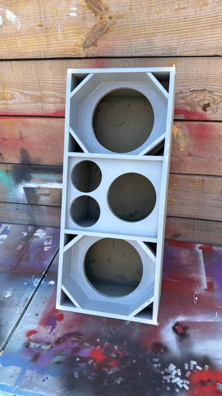 Caja de Sonido con 2 Tweeters y 1 Driver