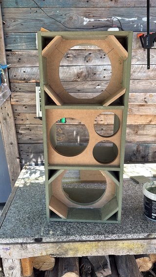 Caja de Sonido con 2 Tweeters y 1 Driver