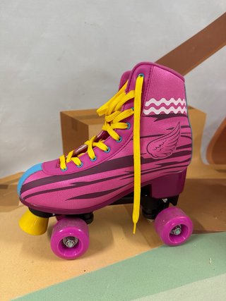 Patines y protecciones infantiles rosa