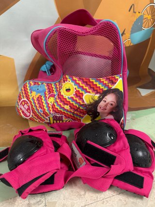 Patines y protecciones infantiles rosa