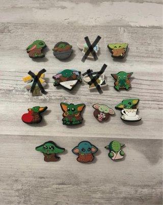 Pines/Jibbitz Bebe Yoda-Grogu para Crocs