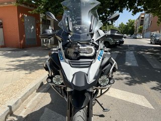 BMW R 1200GS Adventure Negra y Blanca