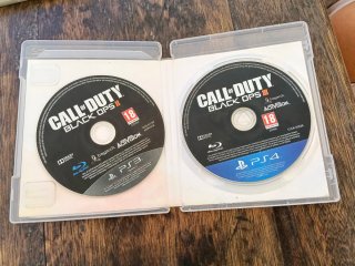 Confezione 4 Giochi PS3: GTA IV, PES 2013, Sims 3, CoD