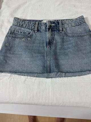 Minifalda vaquera Hollister con estrellas