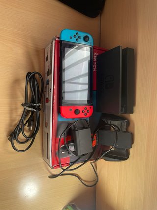 Nintendo Switch Blu/Rosso + Mario Kart 8 Deluxe