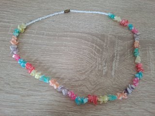 Collar vintage abalorios colores pastel