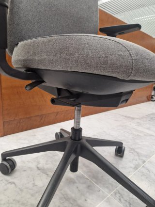 2 Sillas de oficina ergonómicas gris