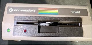 Commodore 1541 VIC-1541 Disquetera Original