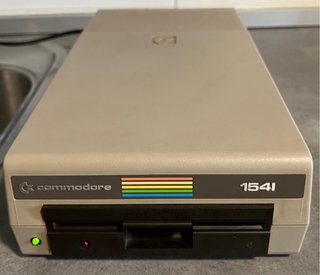 Commodore 1541 VIC-1541 Disquetera Original