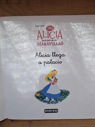 Libro Alicia en el país de las Maravillas.