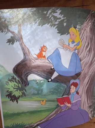Libro Alicia en el país de las Maravillas.