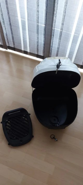 Maleta Piaggio Scooter Blanca y Negra