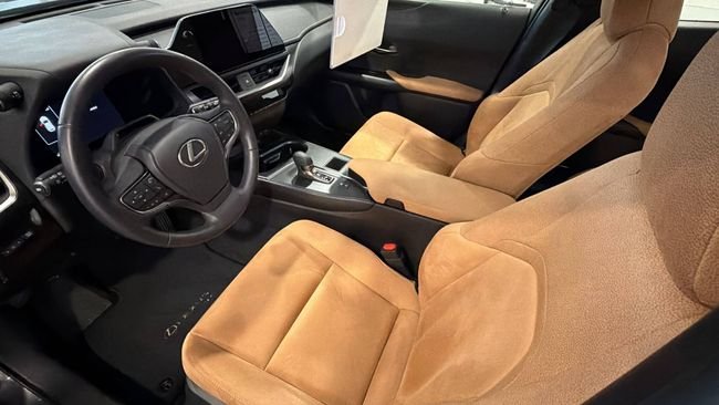 Lexus UX 2025, foto 5