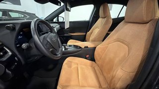Lexus UX 300H +