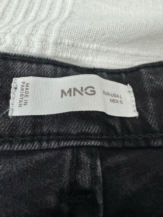 Pantalón tejano negro