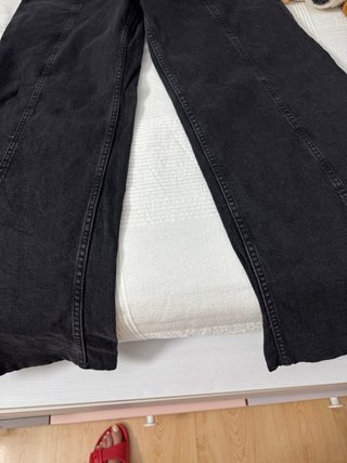 Pantalón tejano negro
