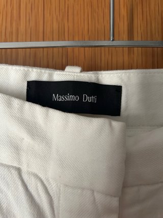 Pantalón blanco como nuevo. Del 2025.Massimo Dutti