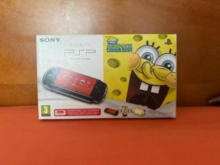 PSP 3000 nera con scatola e giochi, oltre 100 giochi