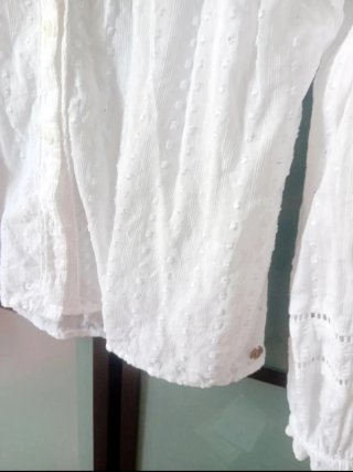 Blusa Encaje Blanca Talla 40 Marca ICONO AMERICAN