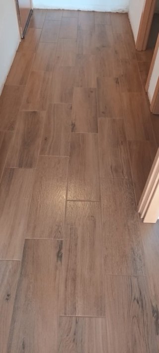 Suelo cerámico imitación madera nogal ARTENS 16m2