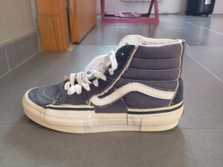 Botas Vans SK8-Hi grises y blancas