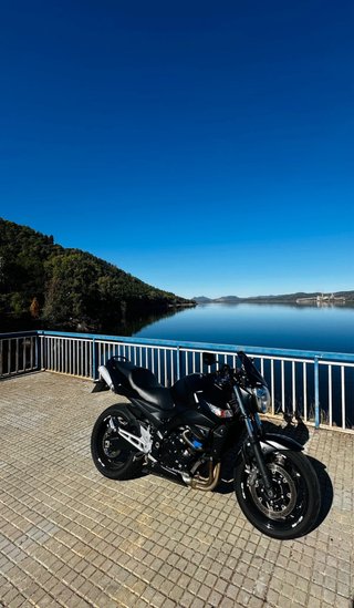Suzuki GSR 600 Naked Negra