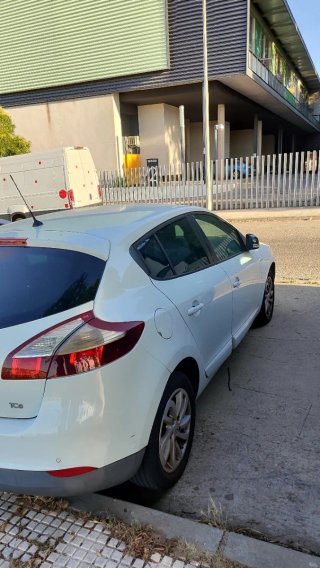 Renault Megane 2015 *AVERIADO*