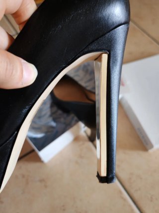 Guess Decolleté Nere in Pelle