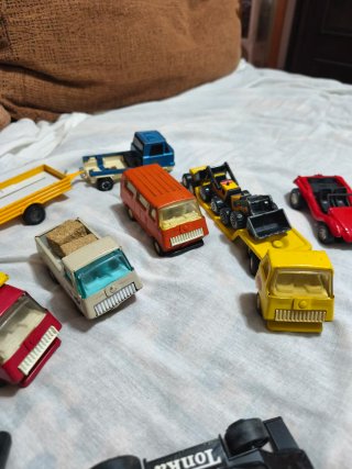Lote de 8 coches de juguete Tonka y 2 ingleses