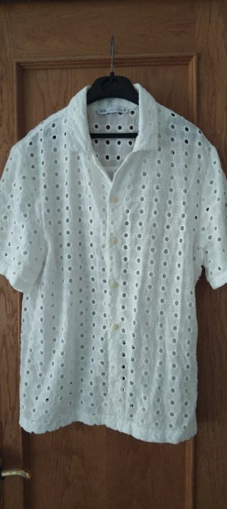 Camisa blanca hombre