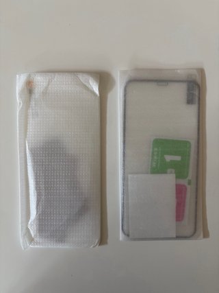 Custodie per iPhone 12 e proteggi schermo