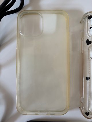 Custodie per iPhone 12 e proteggi schermo