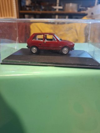 Yugo 45A 1986 - Modelo 1:43