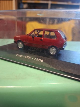 Yugo 45A 1986 - Modelo 1:43