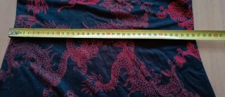 Vestido Shein dragones negro y rojo Talla M
