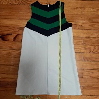 Vestido corto verde y blanco
