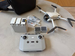 Dron DJI Mini 3 Fly More Combo