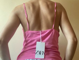 Top Zara escote pico S